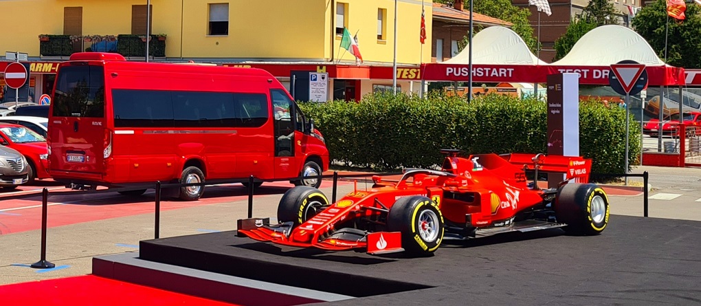 NUOVA LINEA IVECO VIP BUS